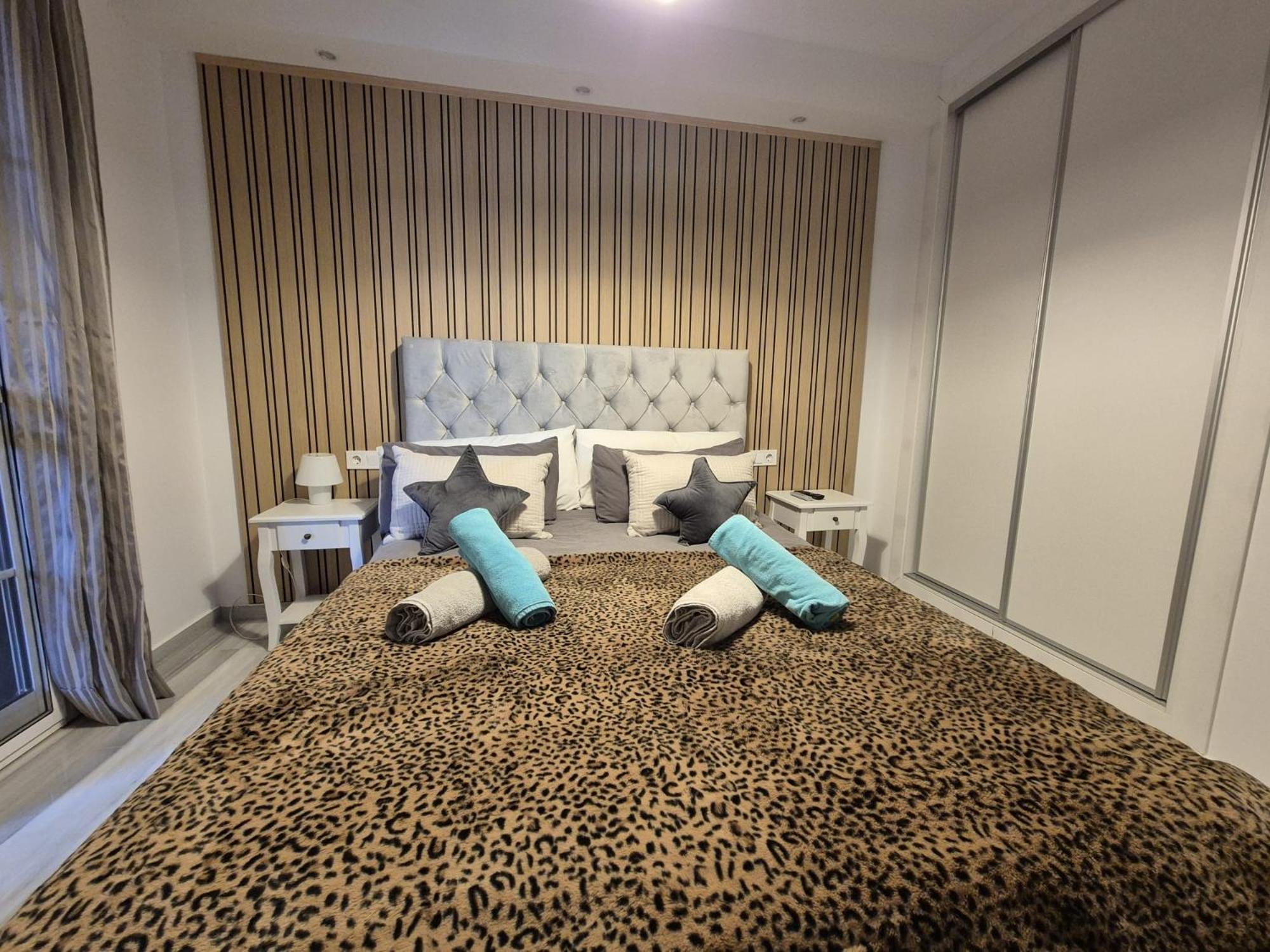 Luxurious Three Bedroom Duplex Apt Close To Beach Fuengirola Εξωτερικό φωτογραφία