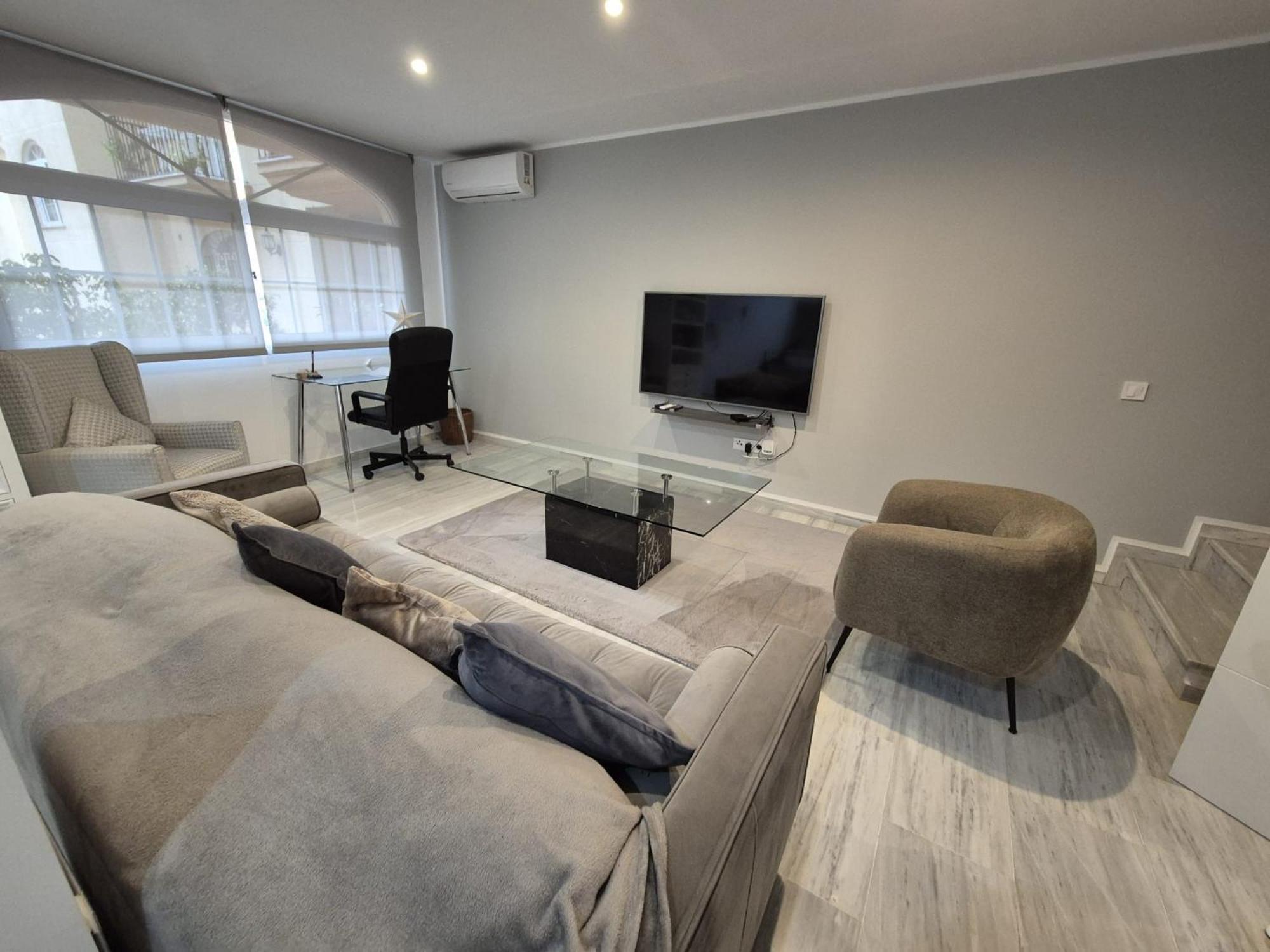 Luxurious Three Bedroom Duplex Apt Close To Beach Fuengirola Εξωτερικό φωτογραφία