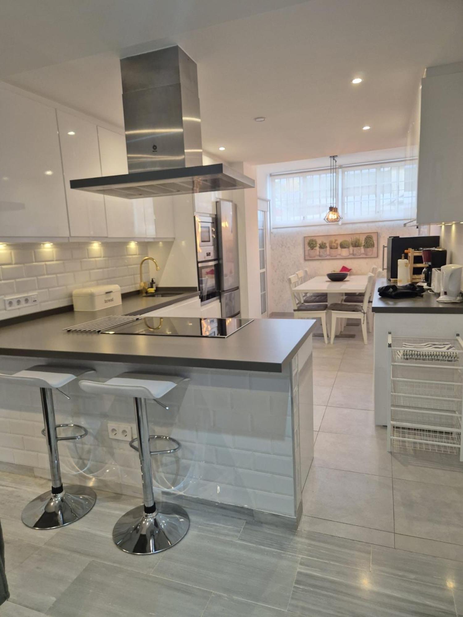 Luxurious Three Bedroom Duplex Apt Close To Beach Fuengirola Εξωτερικό φωτογραφία